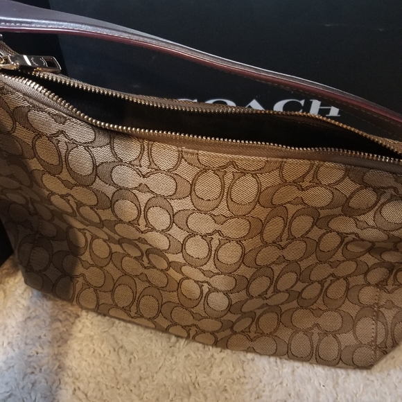Coach Handbag - Picture 11 of 16